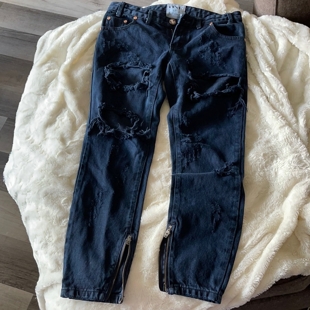 Black Ripped jeans